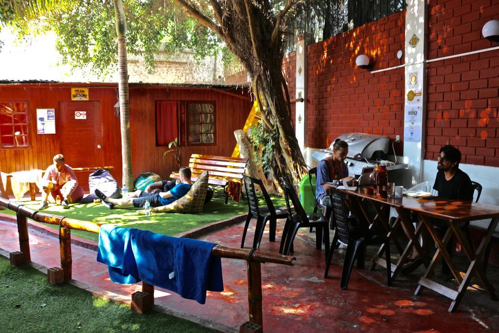 The Point Hostels ليما المظهر الخارجي الصورة