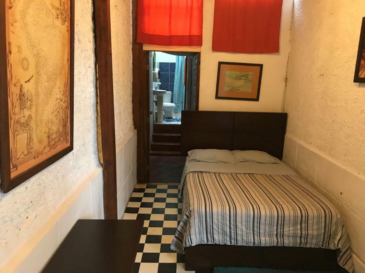 The Point Hostels ليما المظهر الخارجي الصورة