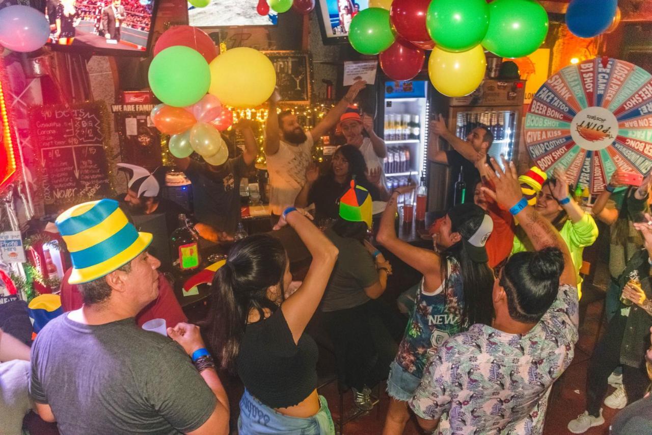 The Point Hostels ليما المظهر الخارجي الصورة