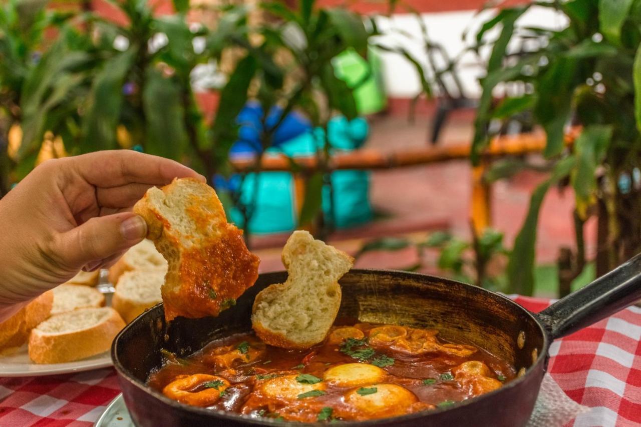 The Point Hostels ليما المظهر الخارجي الصورة