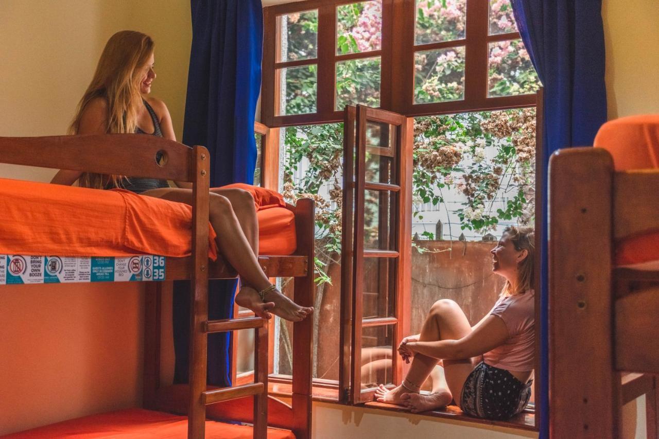 The Point Hostels ليما المظهر الخارجي الصورة