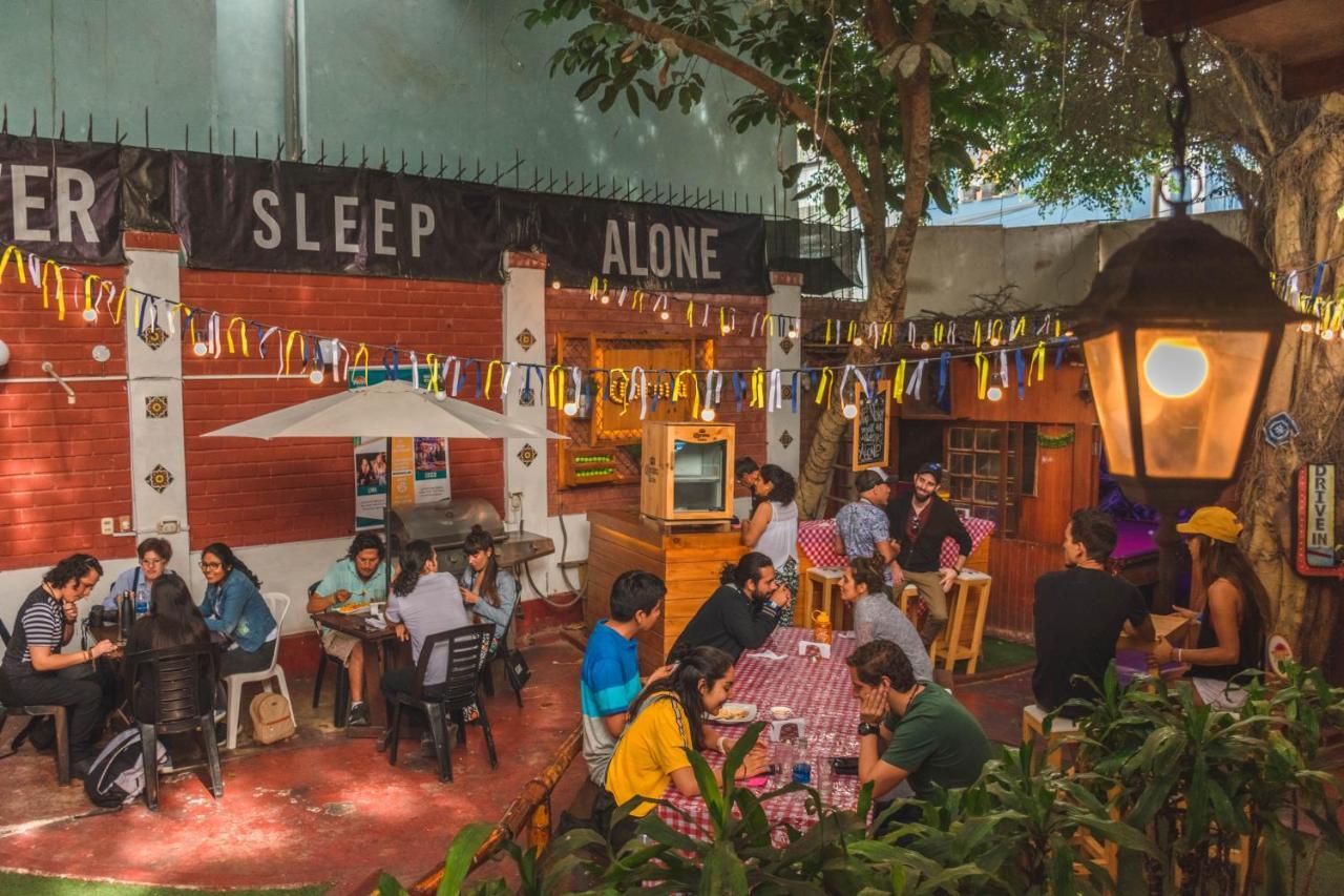 The Point Hostels ليما المظهر الخارجي الصورة